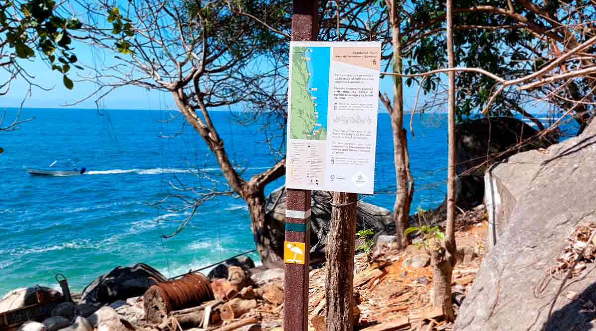 Sistema de señalización sostenible en sendero natural en México diseñado por Nenenki.